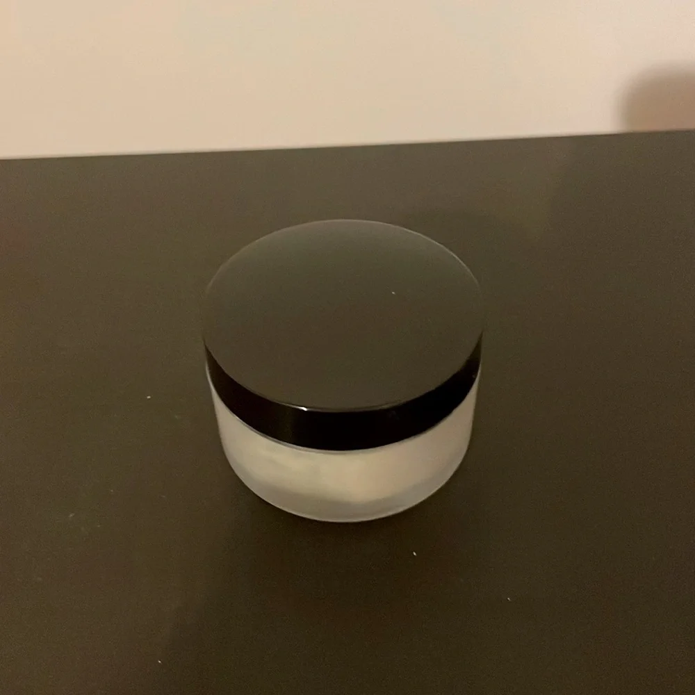 Mini Laura Mercier Translucent Loose Setting Powder - Picture 1 of 2